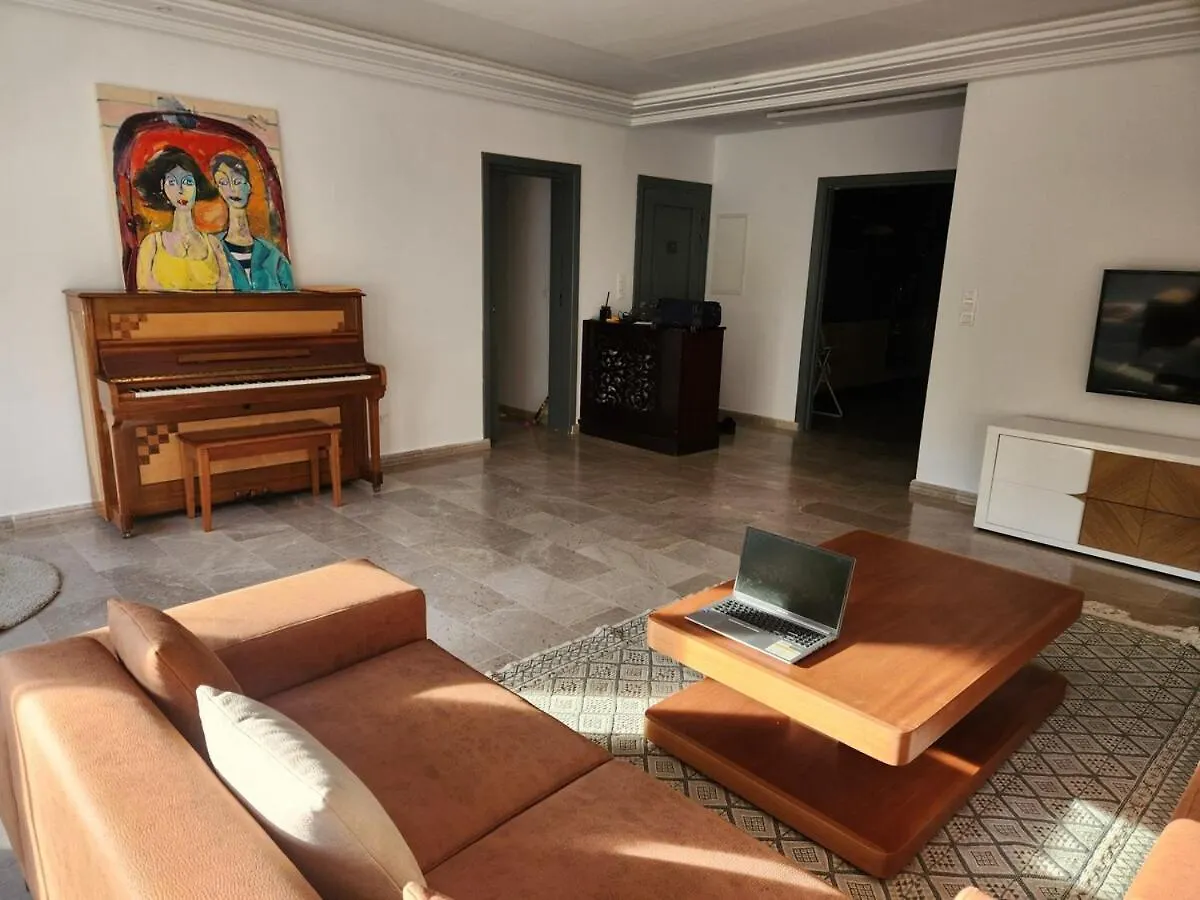 Spacious Apartment Modern contacts